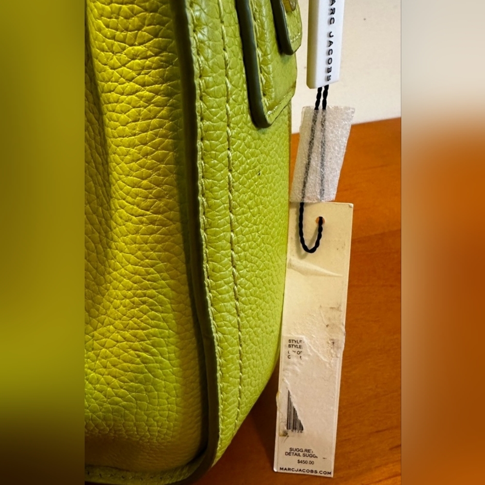 Winner Drawing For NWT Marc Jacobs Lime Green Leather Bucket Bag - Picture 3 of 10